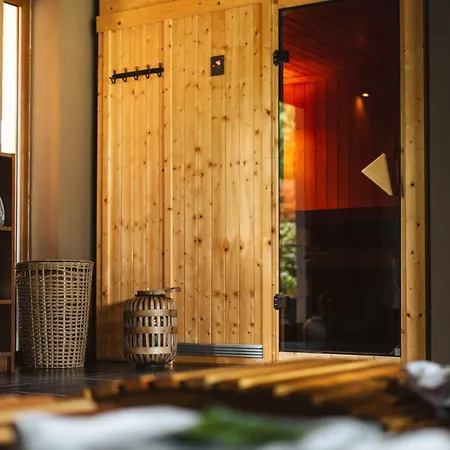 Pod Vojtechem - Soukromy Wellness Ferienhaus *
